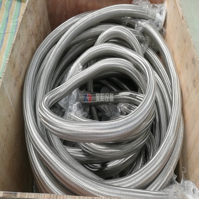 发货：客户回购30根金属软管发往天津