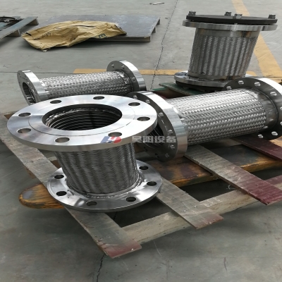 不锈钢金属软管密封试压--昊阳伸缩器、金属软管生产厂家