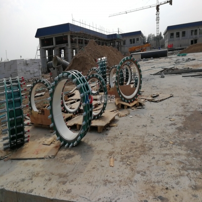 客户反馈：客户发来的C2F伸缩器（双法兰传力接头）现场使用情况图片-昊阳管道