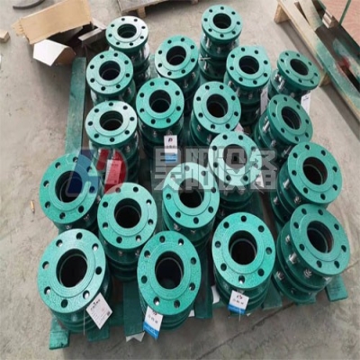 天津钢制防拉脱伸缩器准备发货啦！