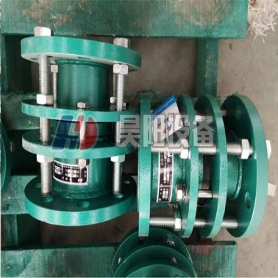 传力接头与限位伸缩接头有何区别？